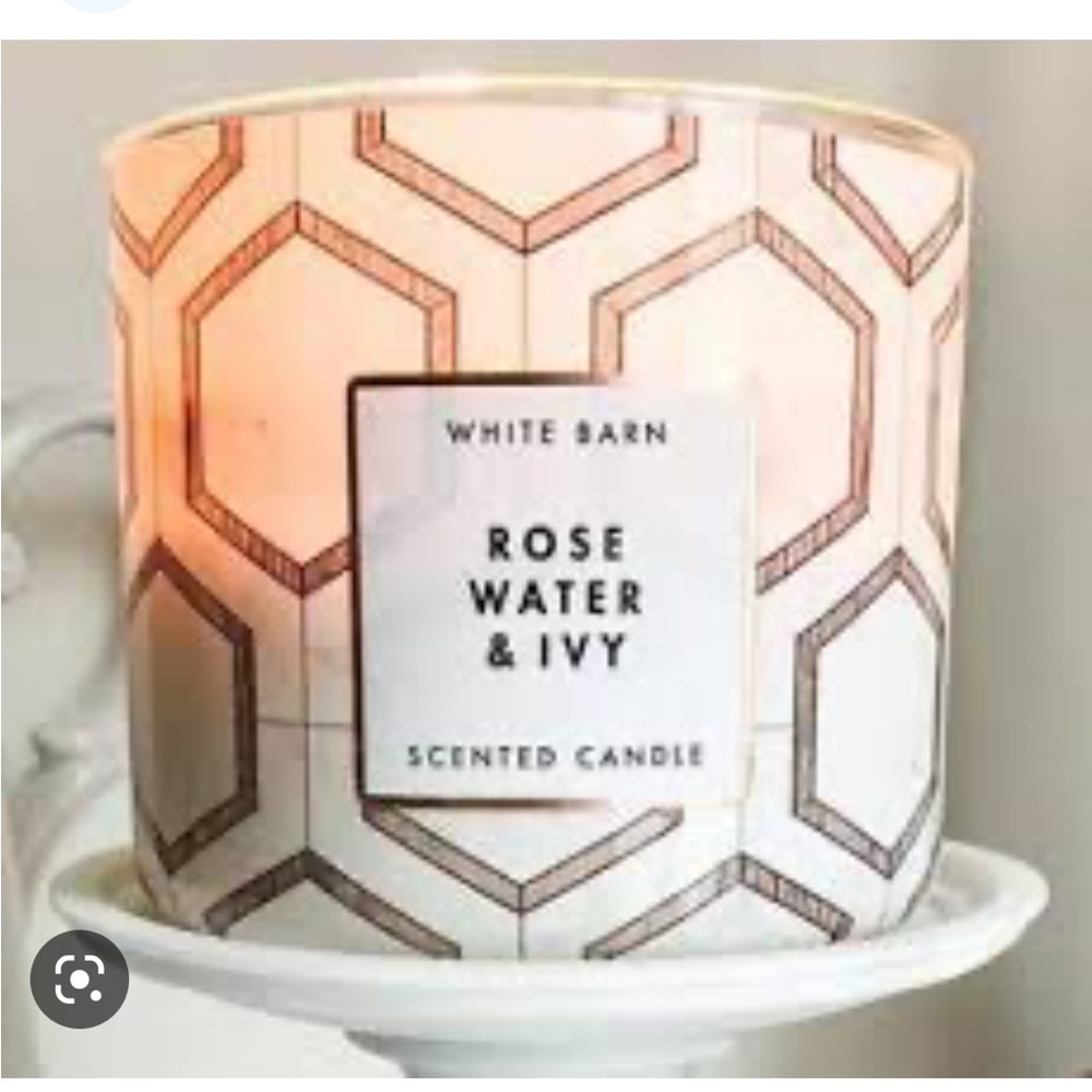 White Barn Rose Water and Ivy Marble Hexagon Candle